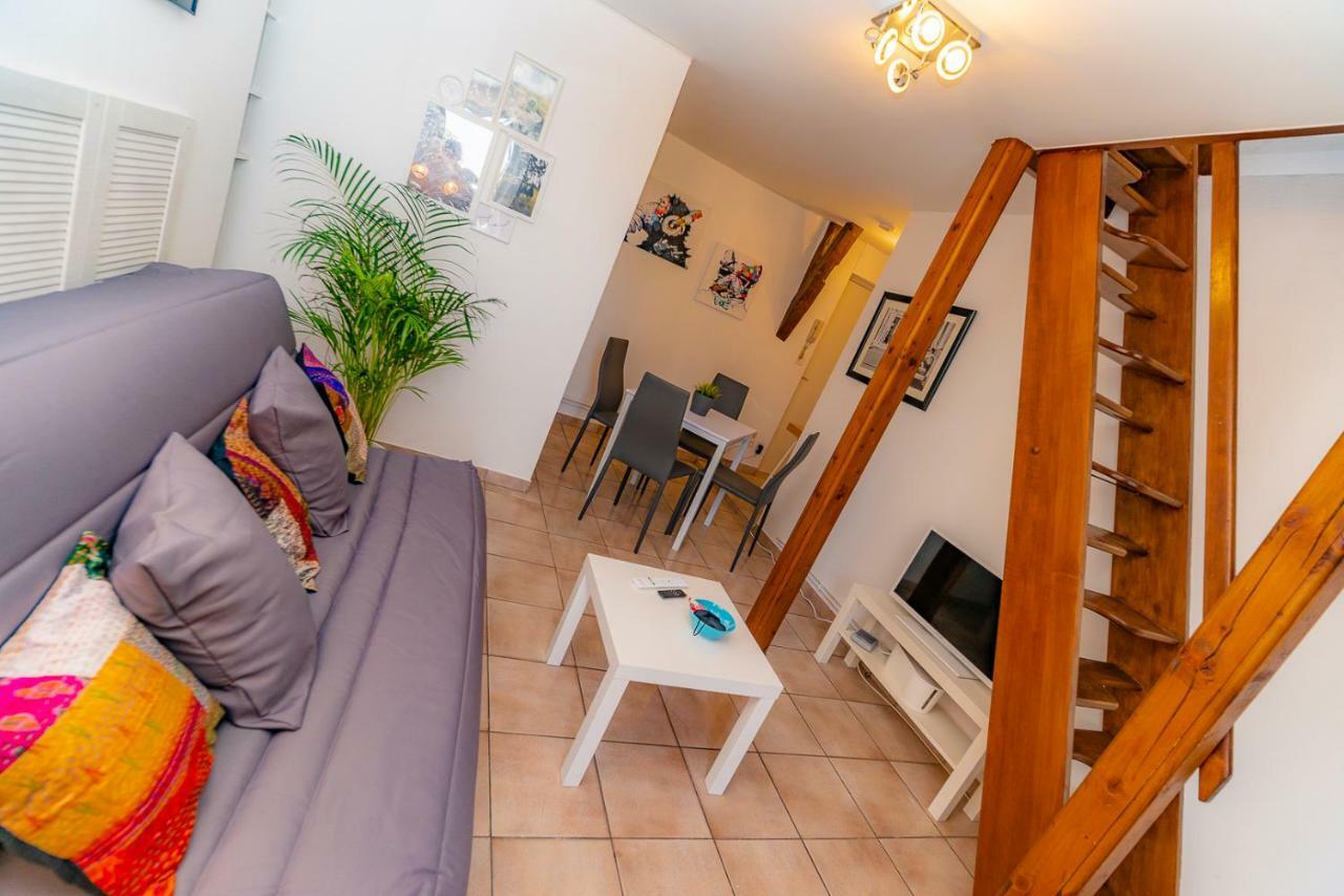Duplex Dans Centre Appartement *